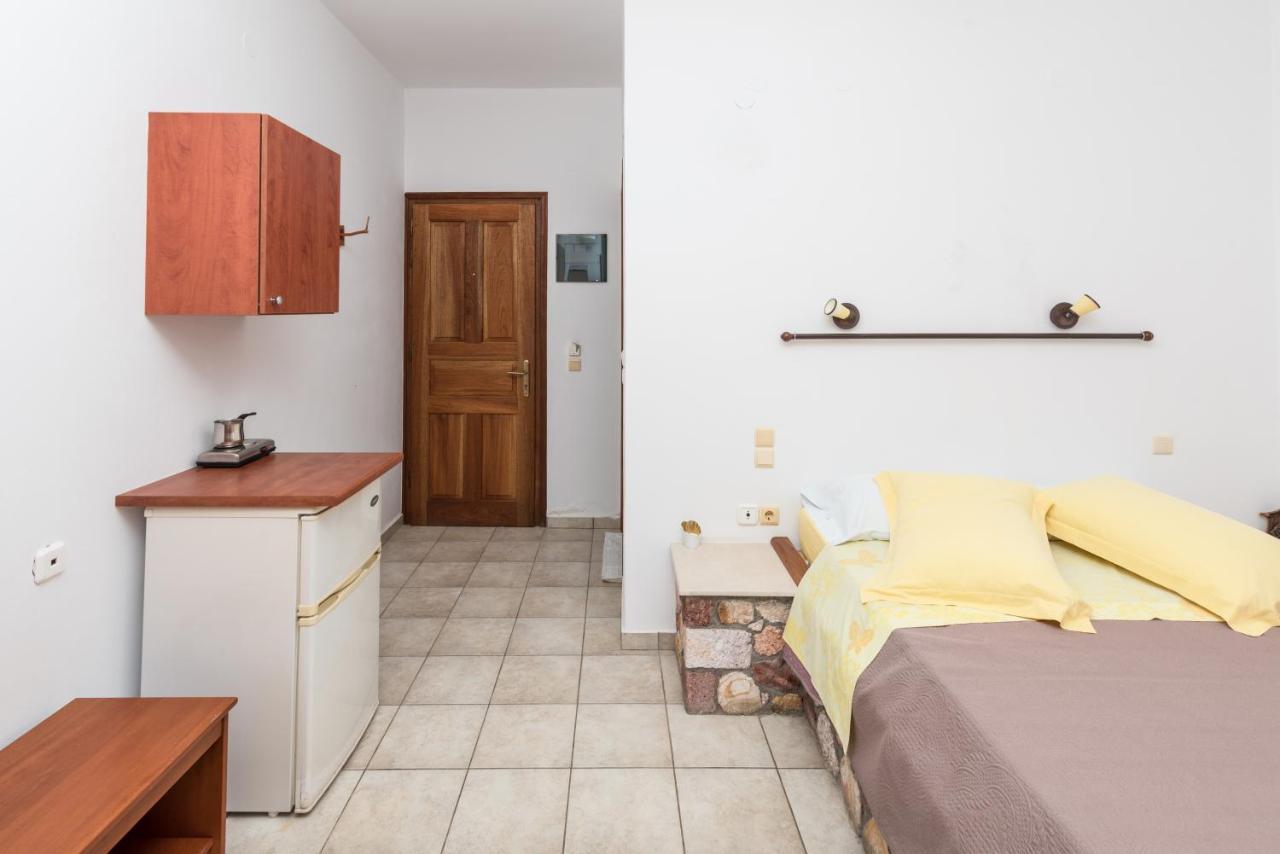 Vesleme Hotel Pachaina Buitenkant foto